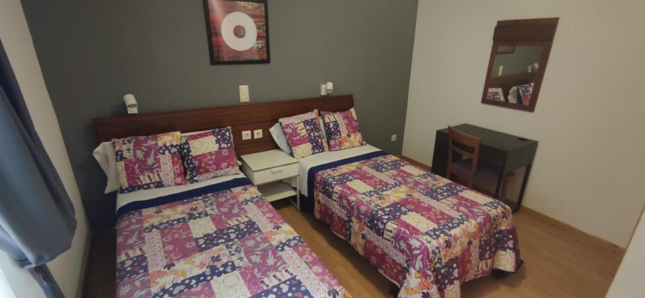 Hostal Felipe V Madrid Luaran gambar