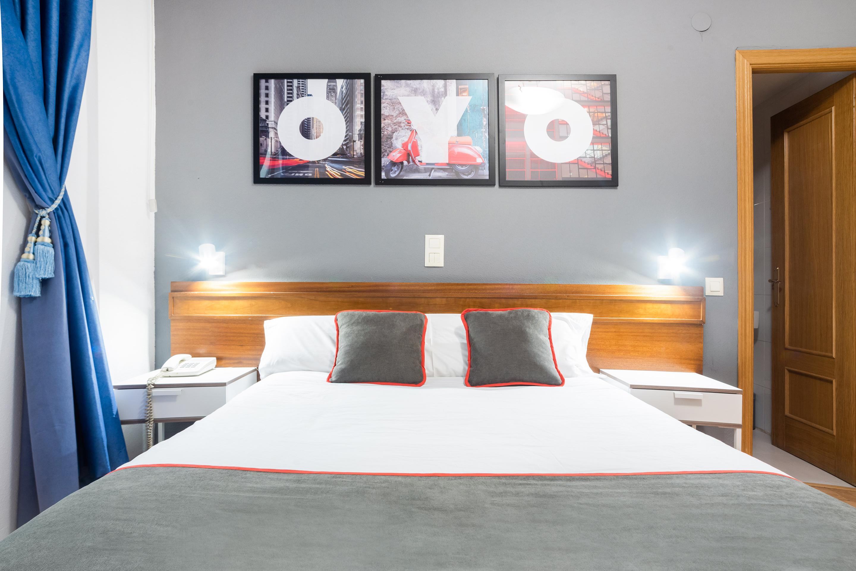 Hostal Felipe V Madrid Luaran gambar